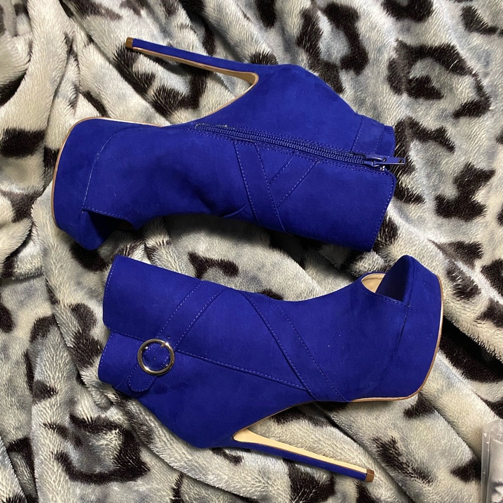 Stiletto booties